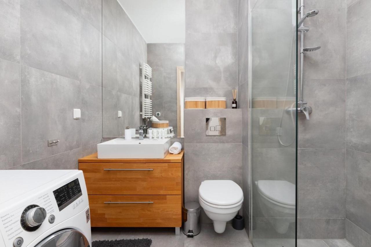 Modern Gdynia Apartment With Balcony & Parking By Noclegi Renters Exterior foto